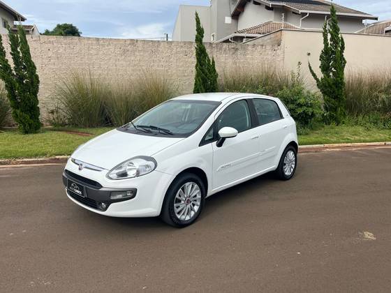 FIAT PUNTO 1.6 ESSENCE 16V FLEX 4P MANUAL